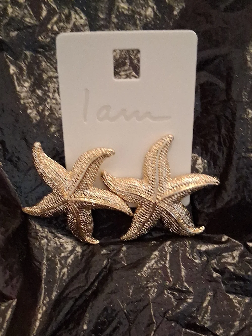 Gold Starfish Earrings - - Picture 1 of 3
